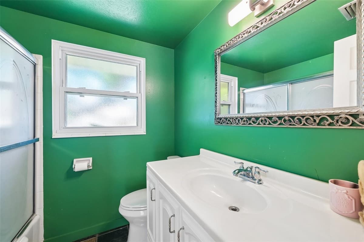 329 BAY VISTA AVENUE — photo 15 of 30