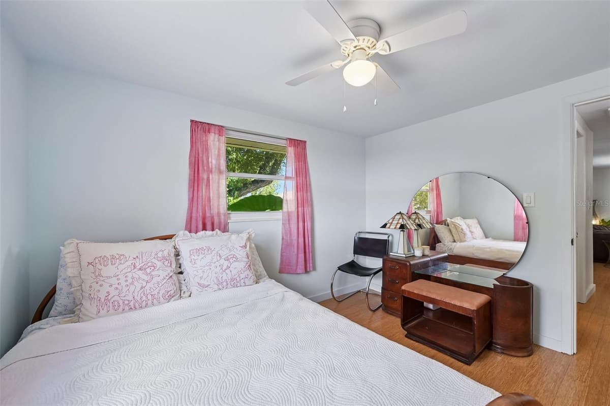 329 BAY VISTA AVENUE — photo 18 of 30