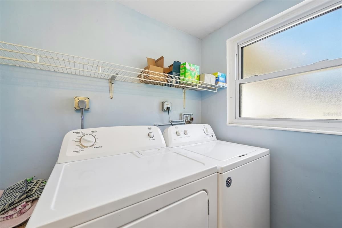 329 BAY VISTA AVENUE — photo 13 of 30