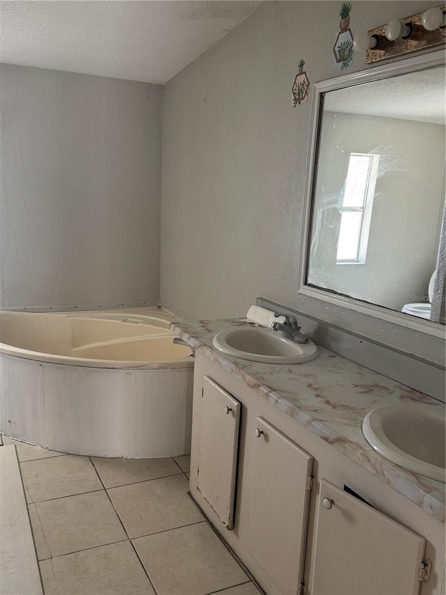 5406 SYDNEY STREET — photo 10 of 22