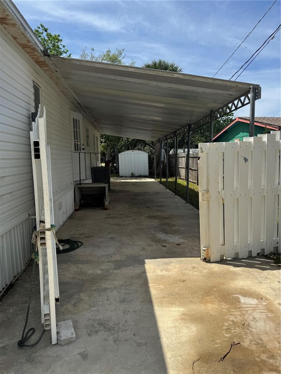 5406 SYDNEY STREET — photo 2 of 22