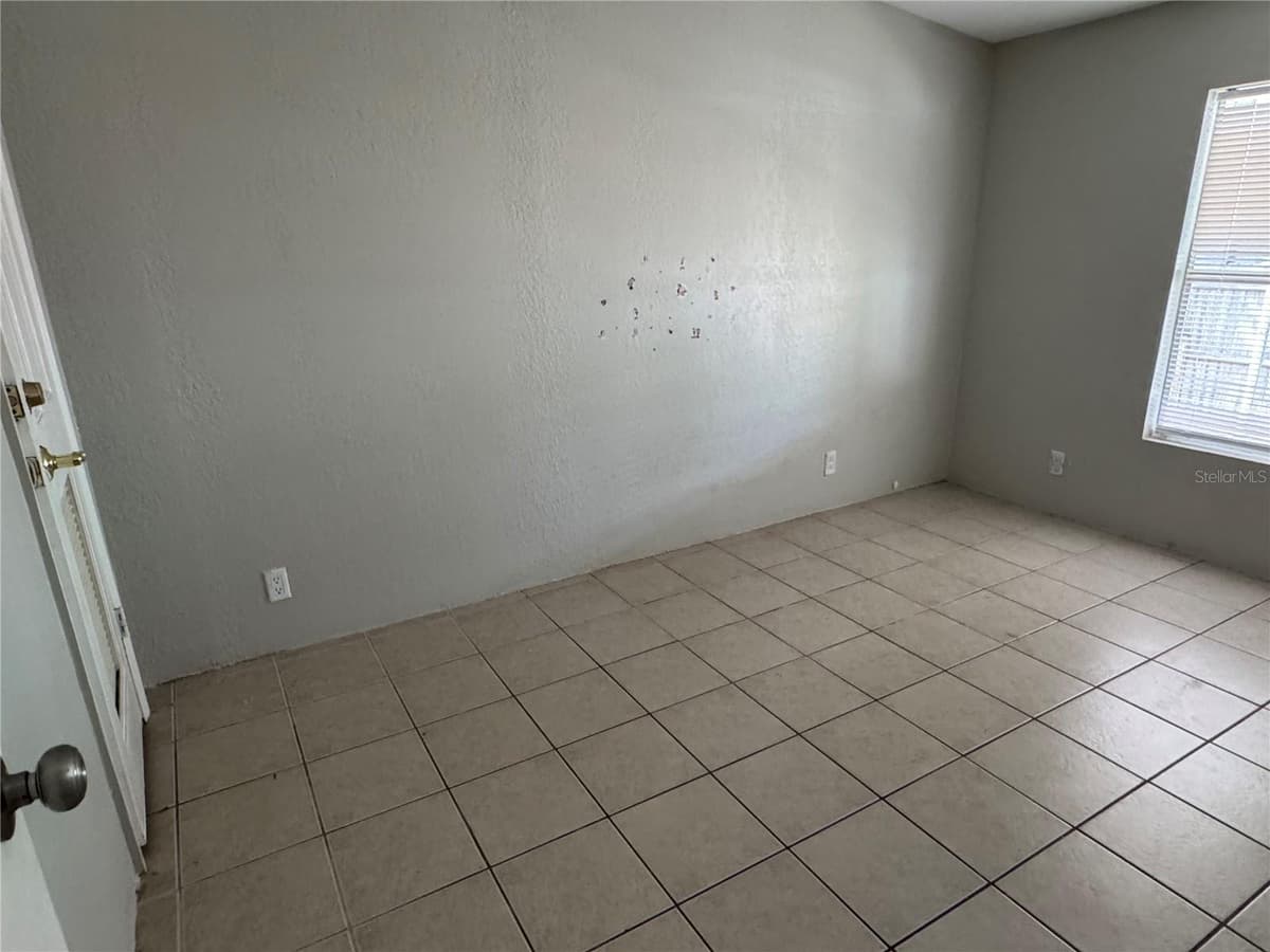 5406 SYDNEY STREET — photo 17 of 22