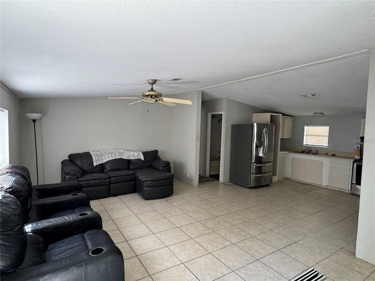 5406 SYDNEY STREET — photo 8 of 22
