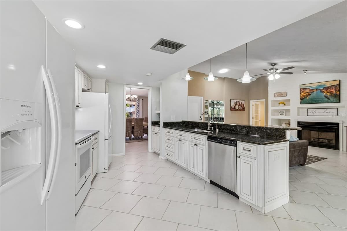 1563 MISTY PLATEAU TRAIL — photo 19 of 62