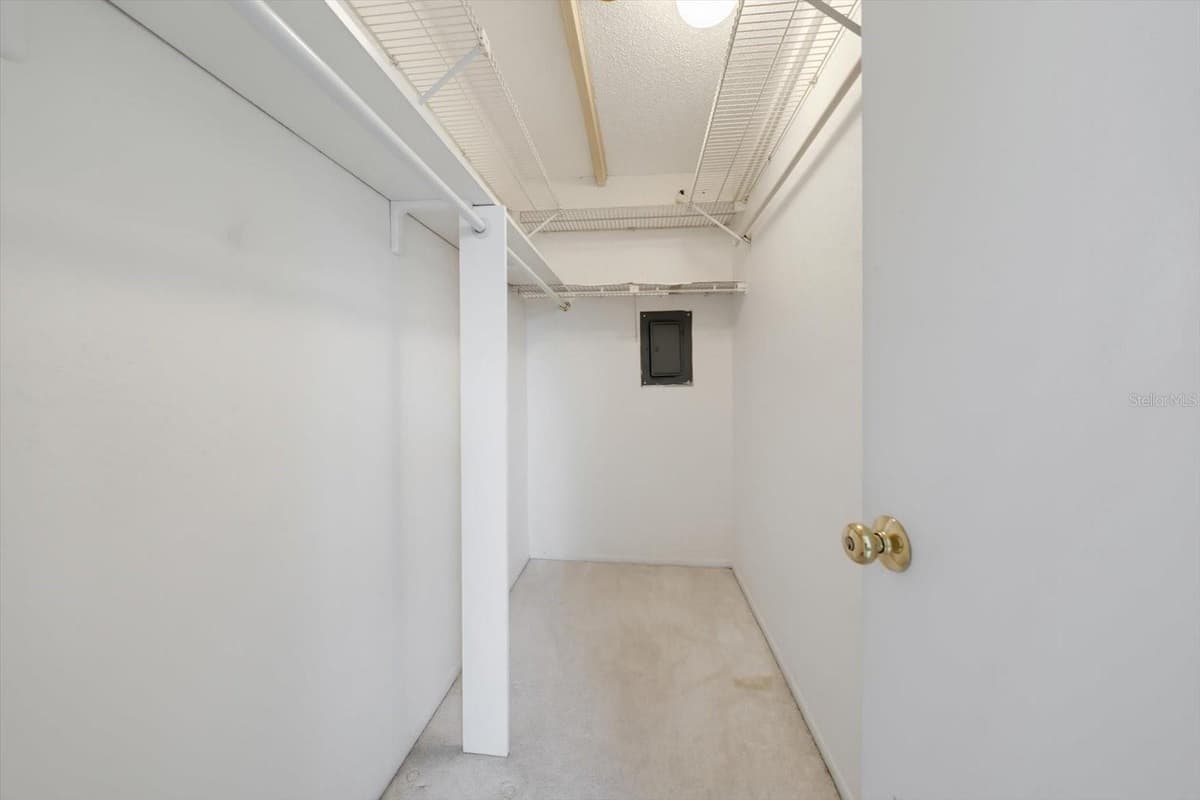 255 DOLPHIN POINT — photo 12 of 35