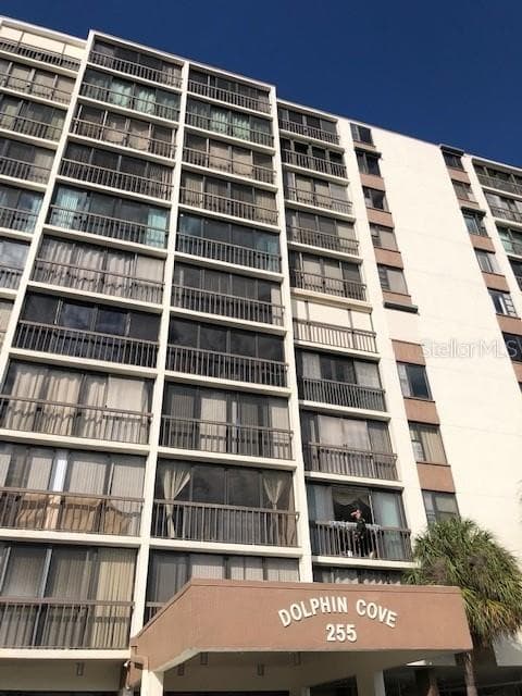 255 DOLPHIN POINT — photo 20 of 35