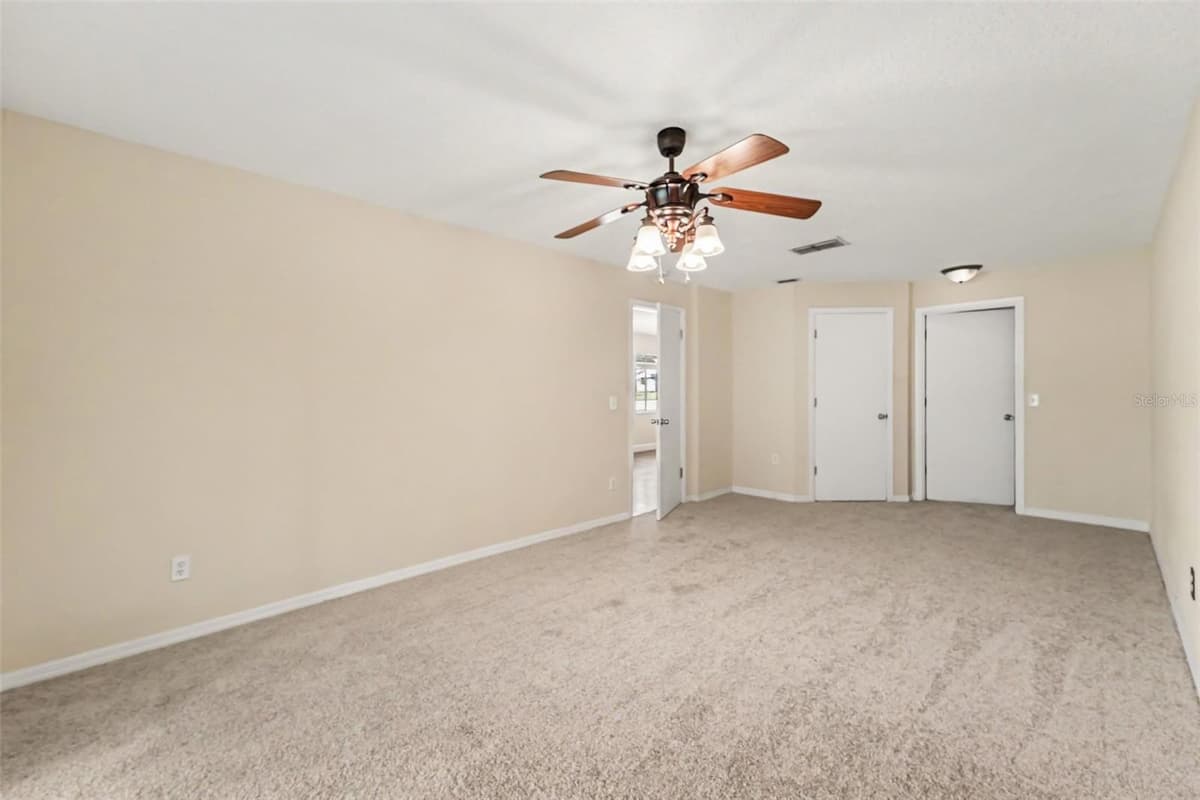 930 OAK FOREST DRIVE — photo 21 of 30