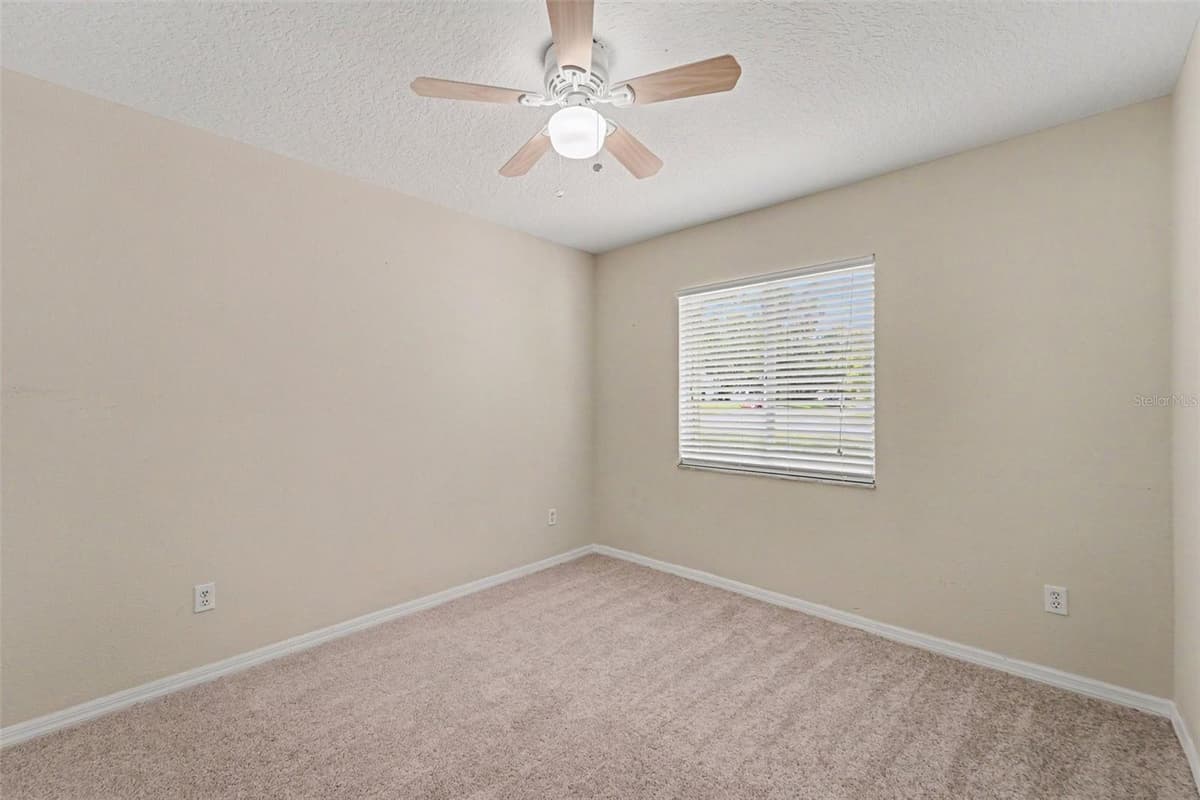 930 OAK FOREST DRIVE — photo 13 of 30