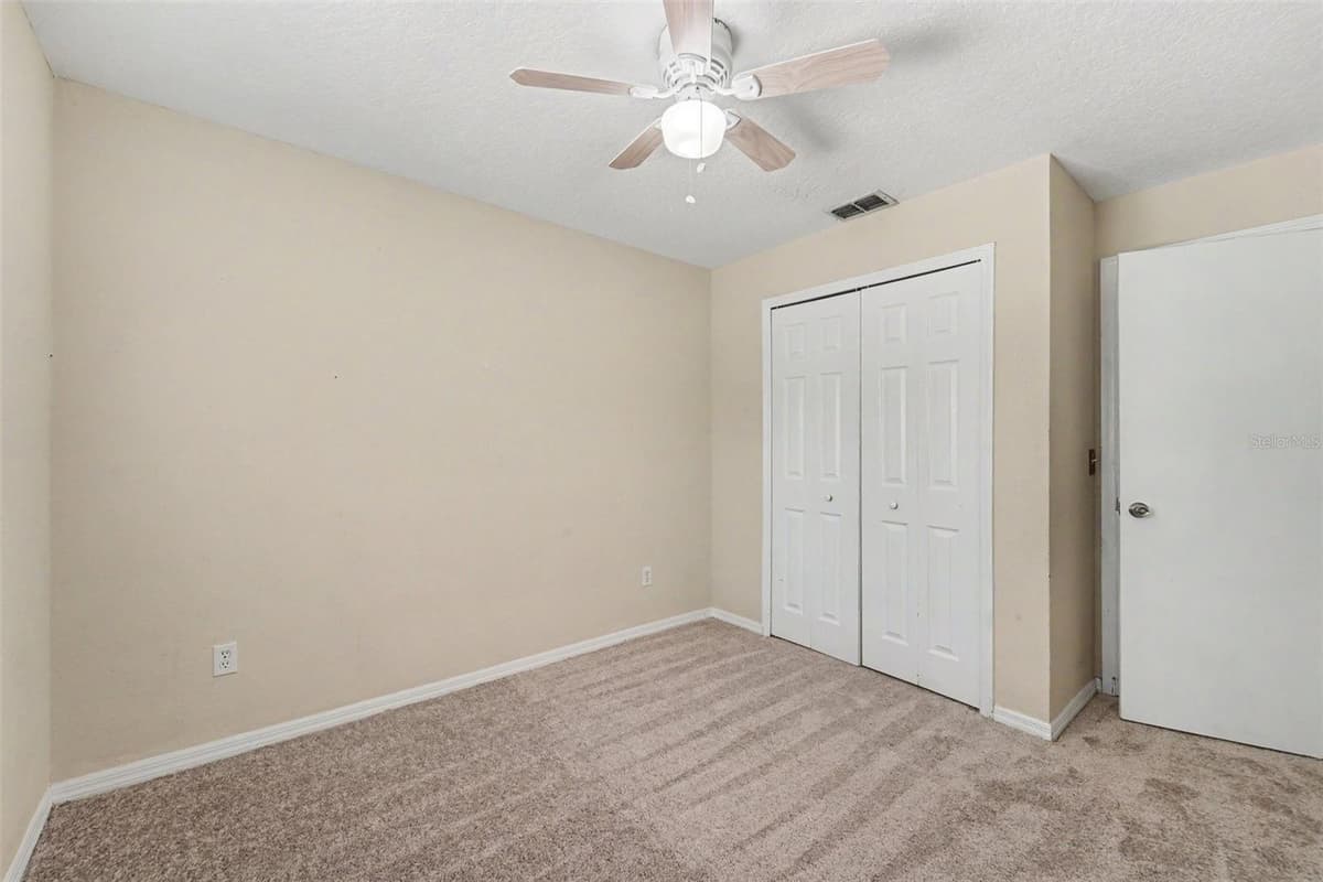 930 OAK FOREST DRIVE — photo 17 of 30