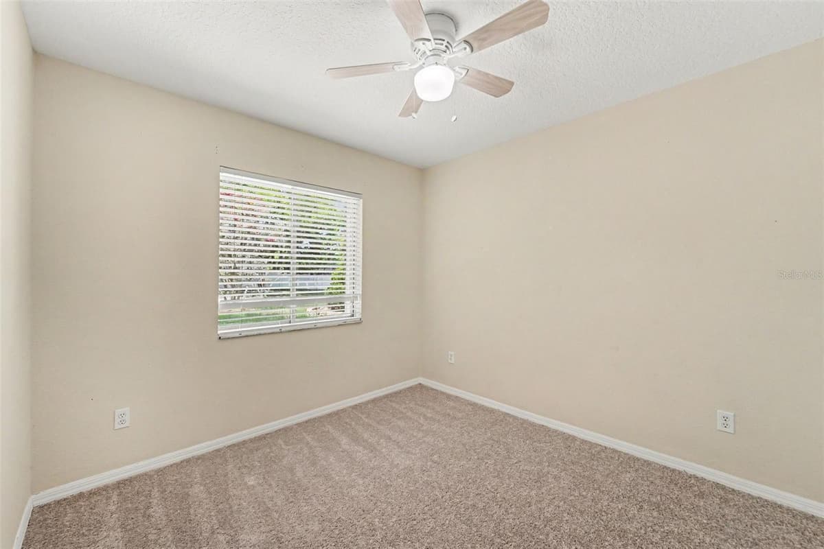 930 OAK FOREST DRIVE — photo 16 of 30