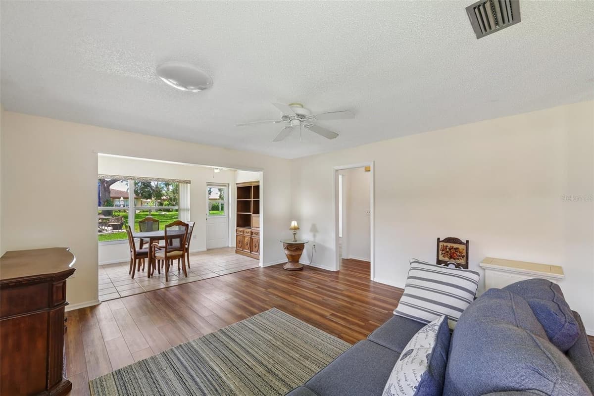 3210 CAMBRIDGE AVENUE — photo 12 of 38