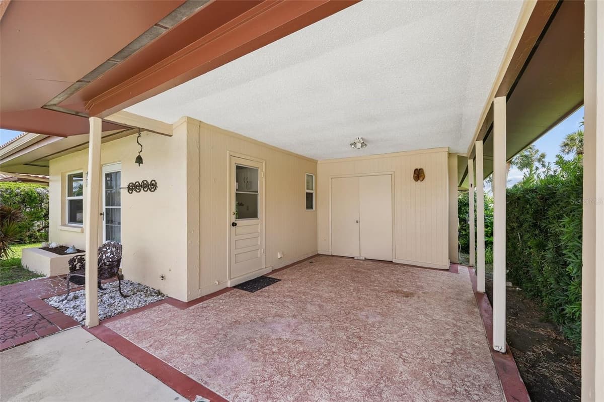 3210 CAMBRIDGE AVENUE — photo 5 of 38