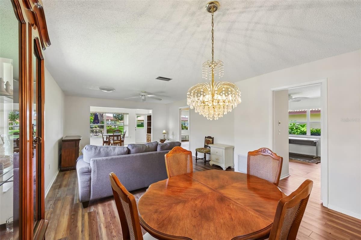 3210 CAMBRIDGE AVENUE — photo 14 of 38