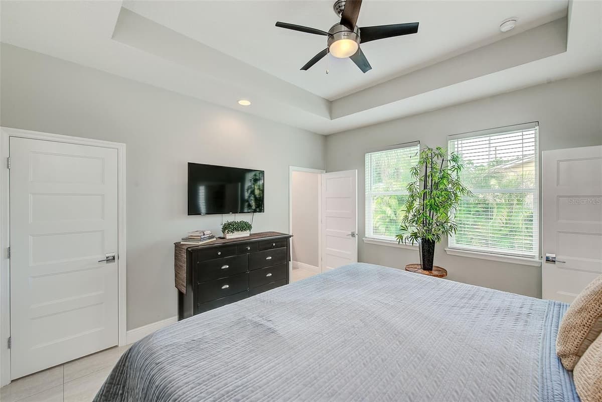 4301 NASSAU STREET — photo 18 of 37