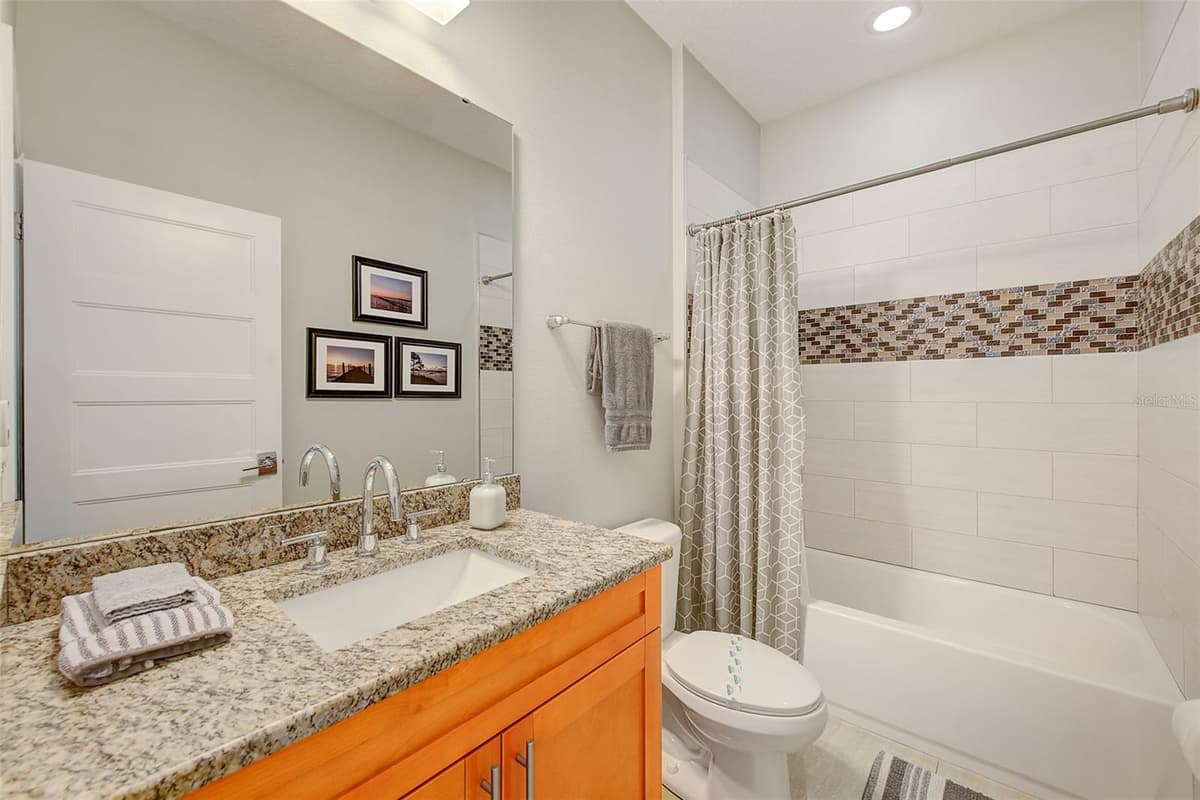 4301 NASSAU STREET — photo 25 of 37