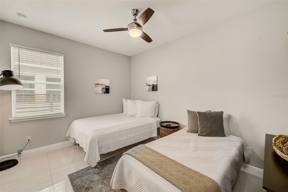 4301 NASSAU STREET — photo 24 of 37