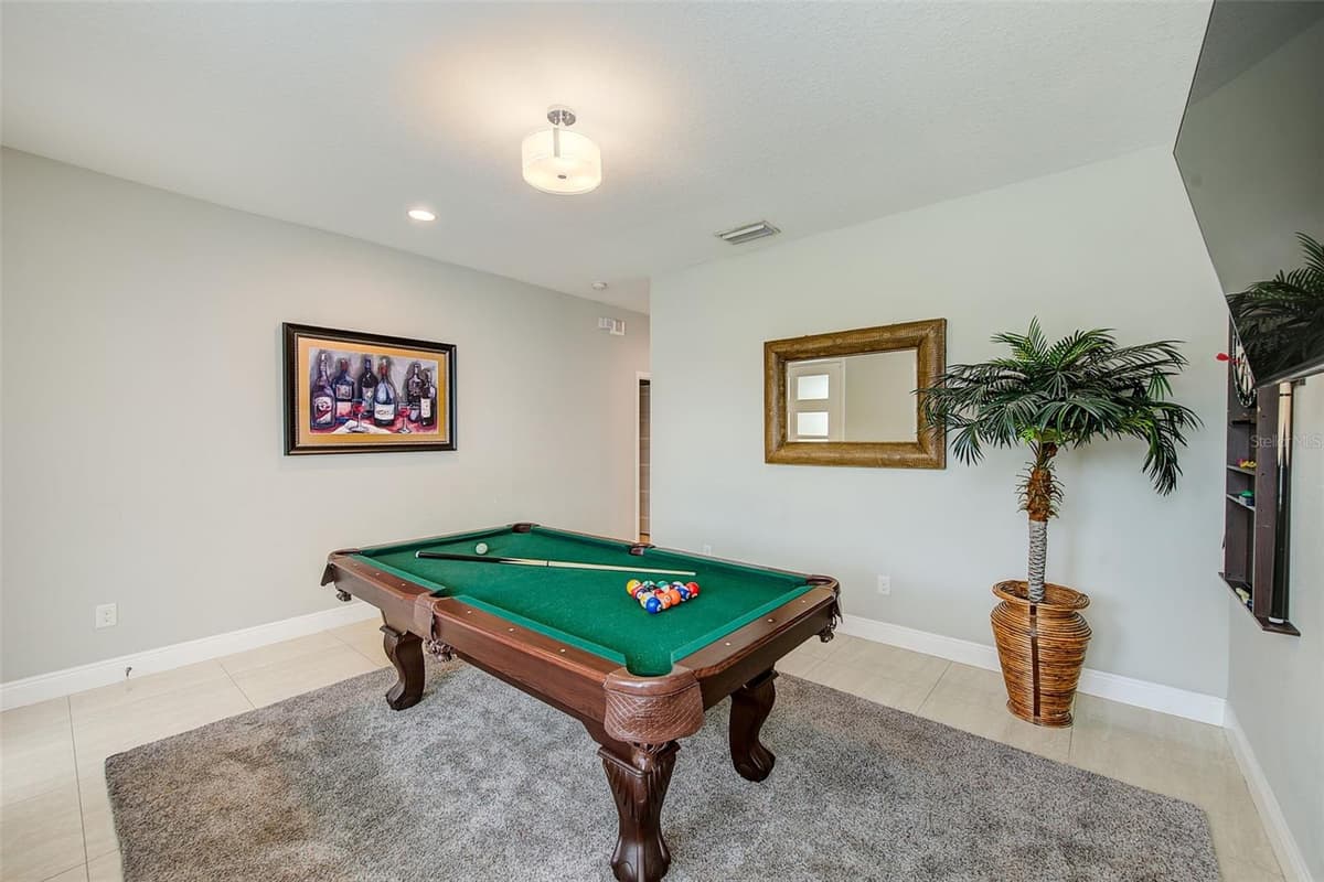 4301 NASSAU STREET — photo 28 of 37