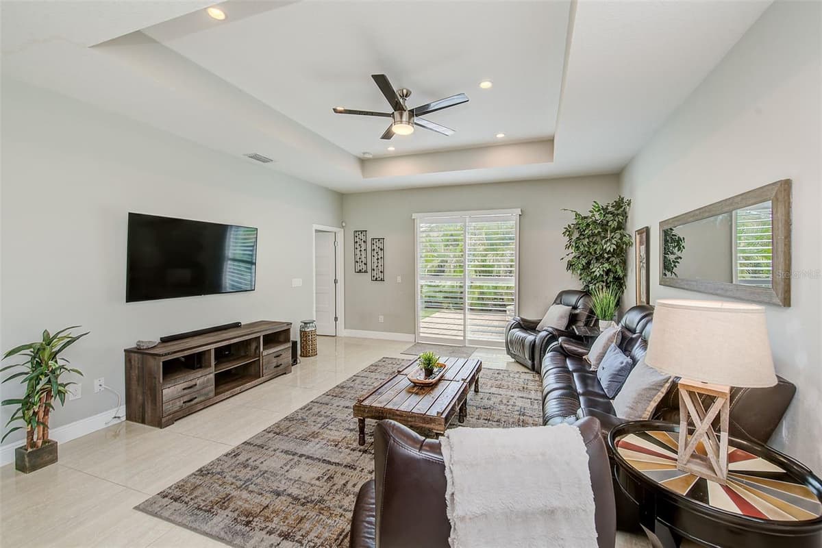4301 NASSAU STREET — photo 12 of 37