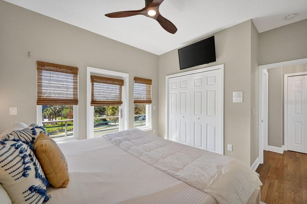 3319 OCEAN SHORE BOULEVARD — photo 33 of 67