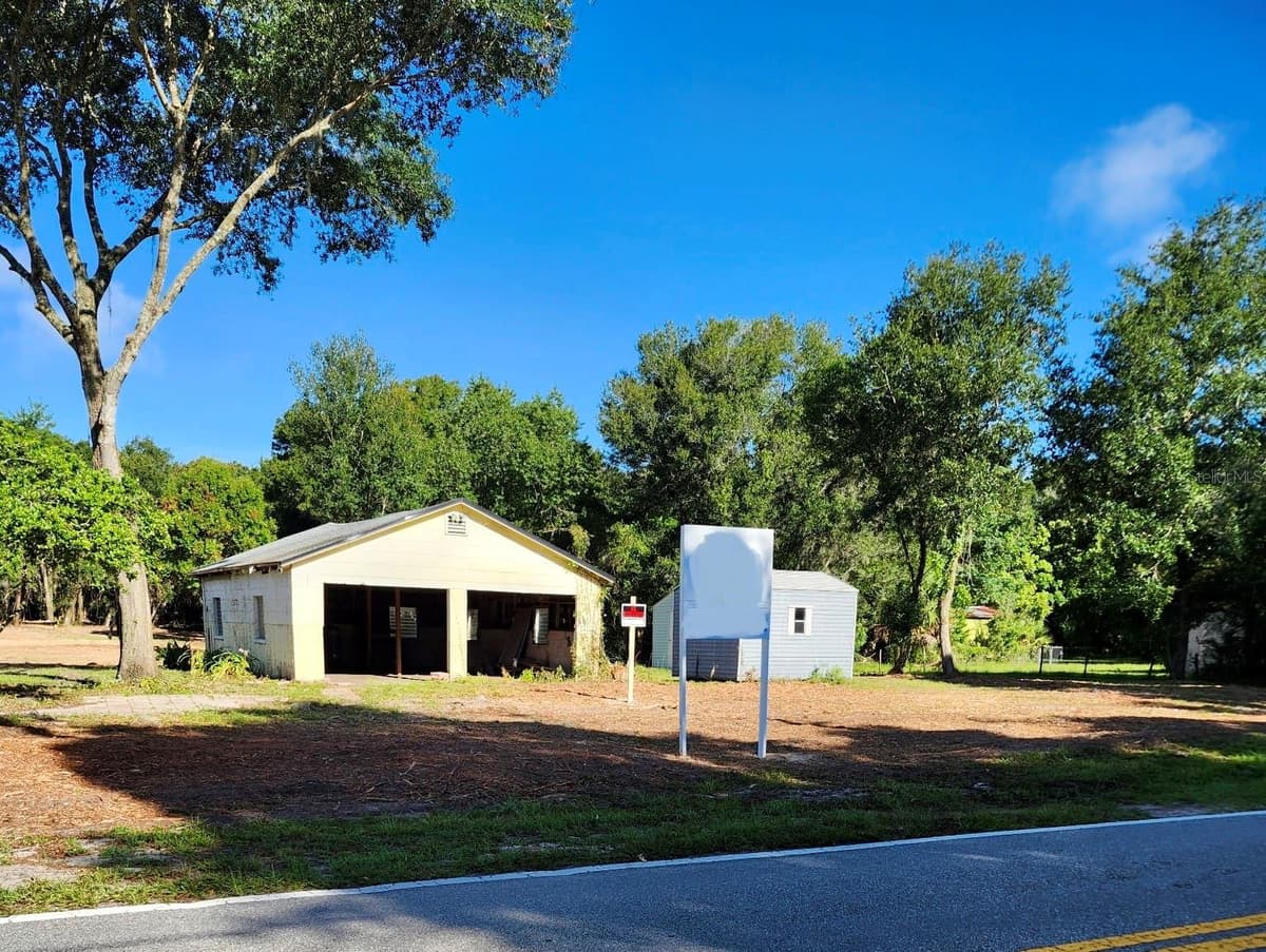 450 OLD GENEVA ROAD — photo 9 of 33