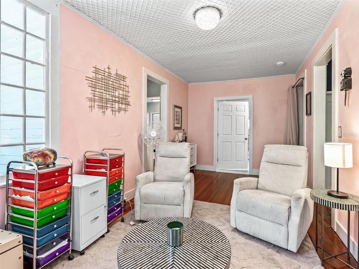 511 MIRROR LAKE DRIVE — photo 34 of 85