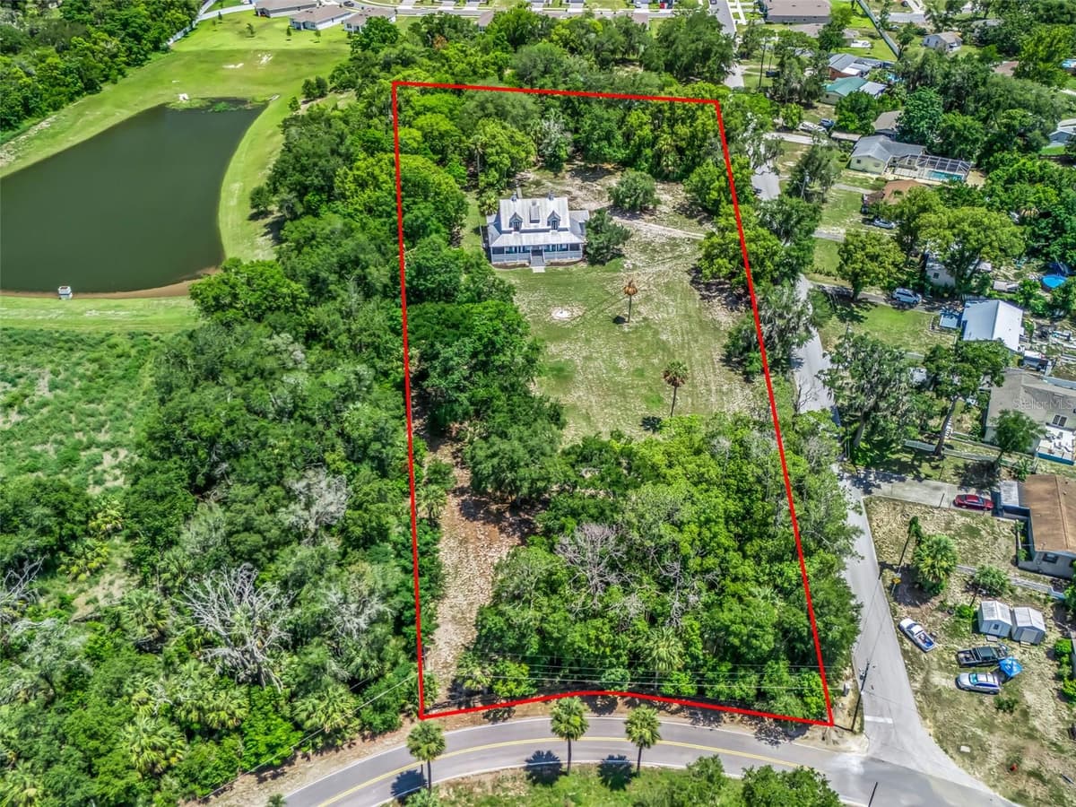 511 MIRROR LAKE DRIVE — photo 4 of 85