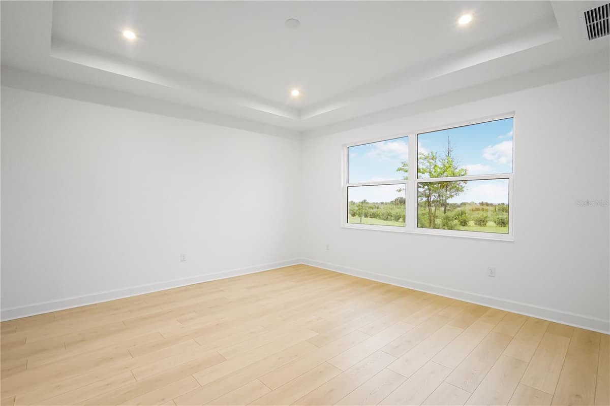 1615 BELLAGIO LOOP — photo 12 of 33