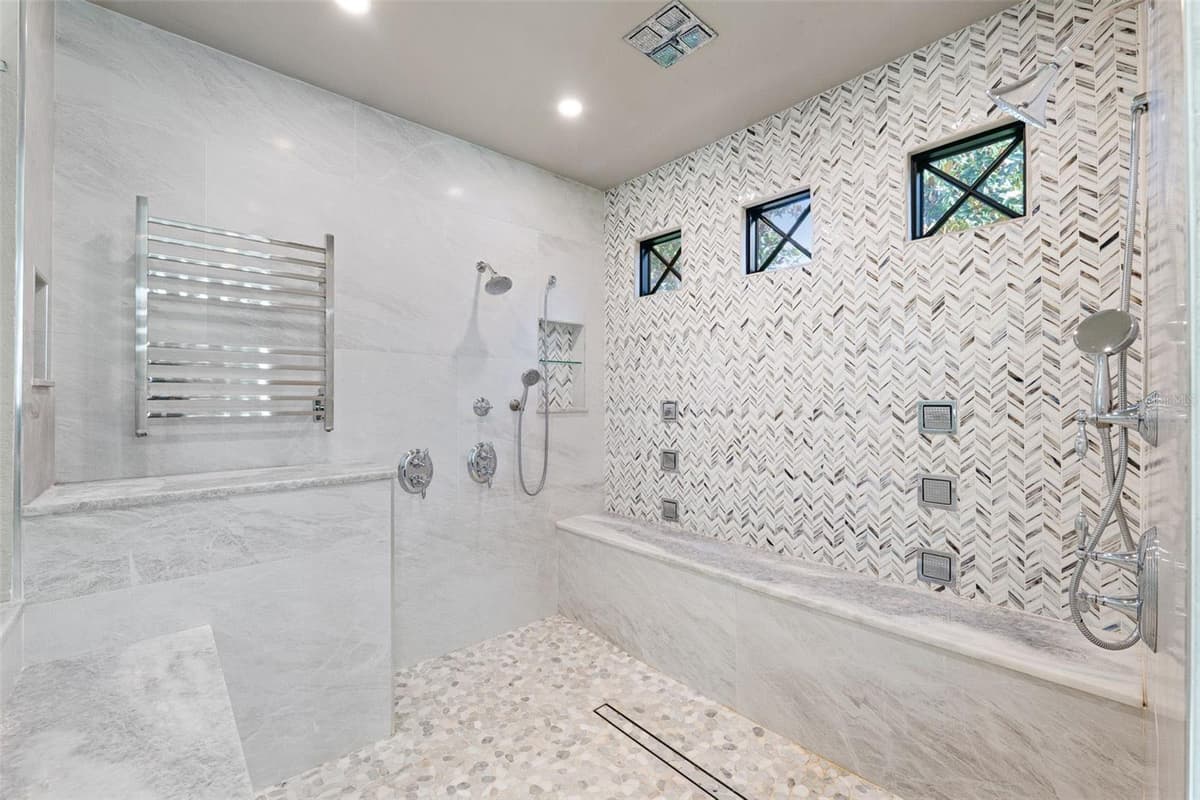4555 SWANN AVENUE — photo 44 of 74