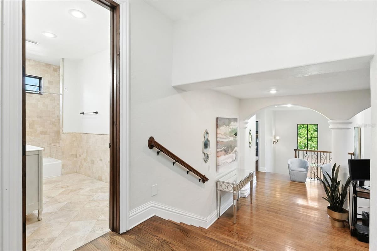 4555 SWANN AVENUE — photo 49 of 74