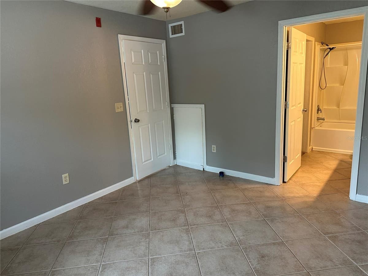709 SECRET HARBOR LANE — photo 22 of 32