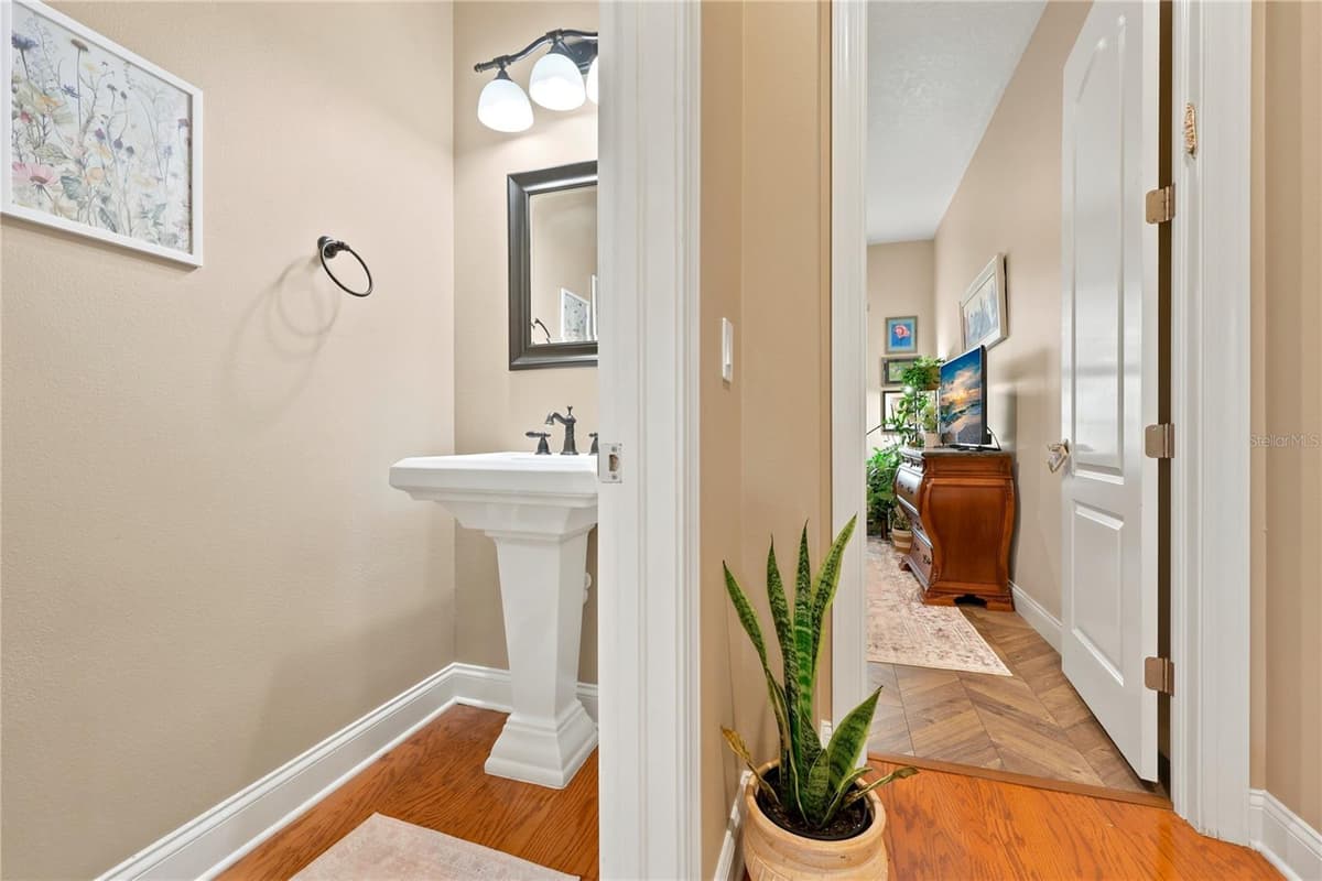 7049 TIMBER RIDGE WAY — photo 19 of 69