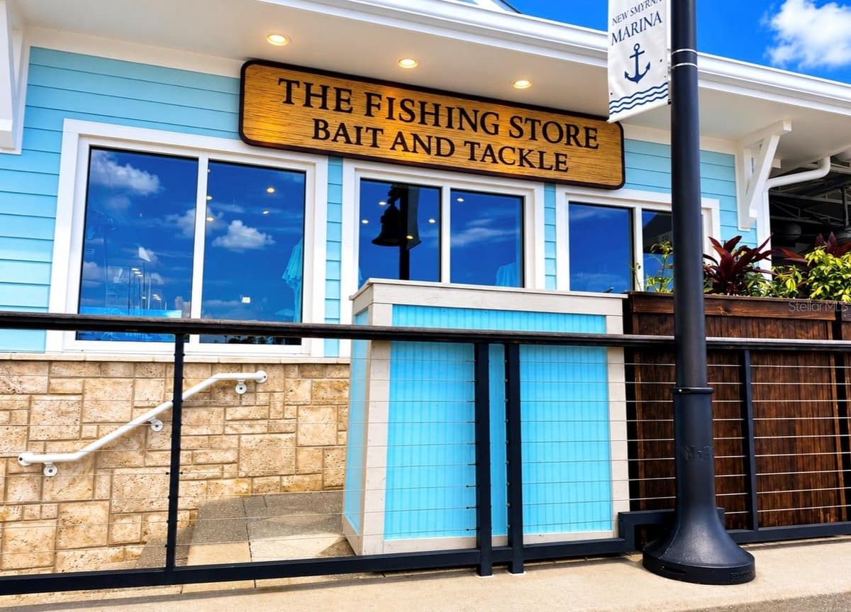 100 BOAT YARD STREET — photo 4 of 7
