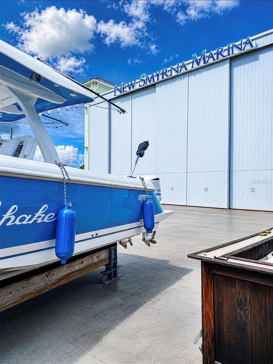 100 BOAT YARD STREET — photo 2 of 7