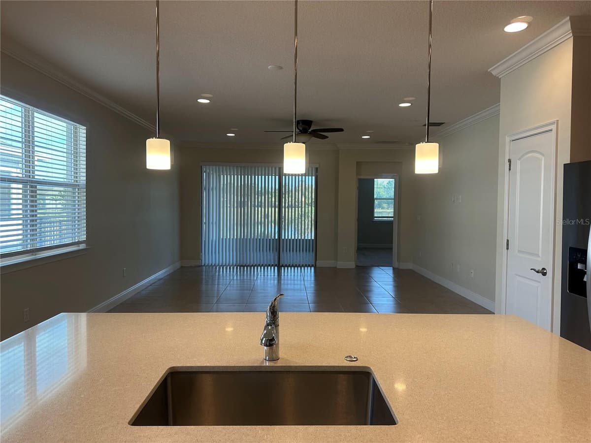 3430 SAGEBRUSH STREET — photo 5 of 26