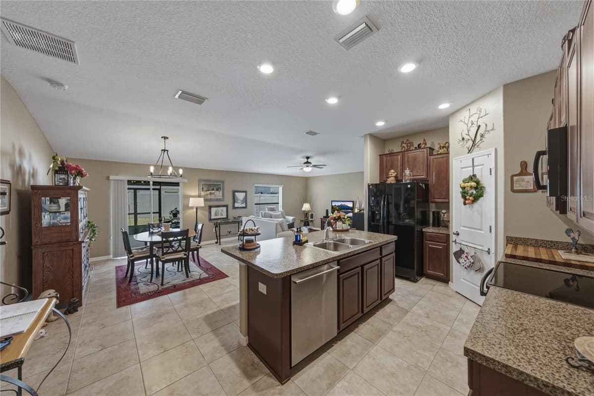 1613 REDMOND BROOK LANE — photo 7 of 28