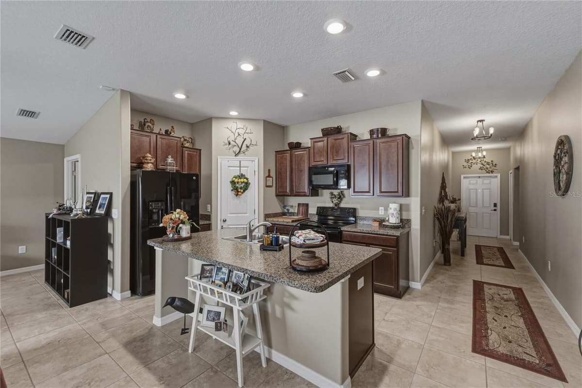 1613 REDMOND BROOK LANE — photo 6 of 28