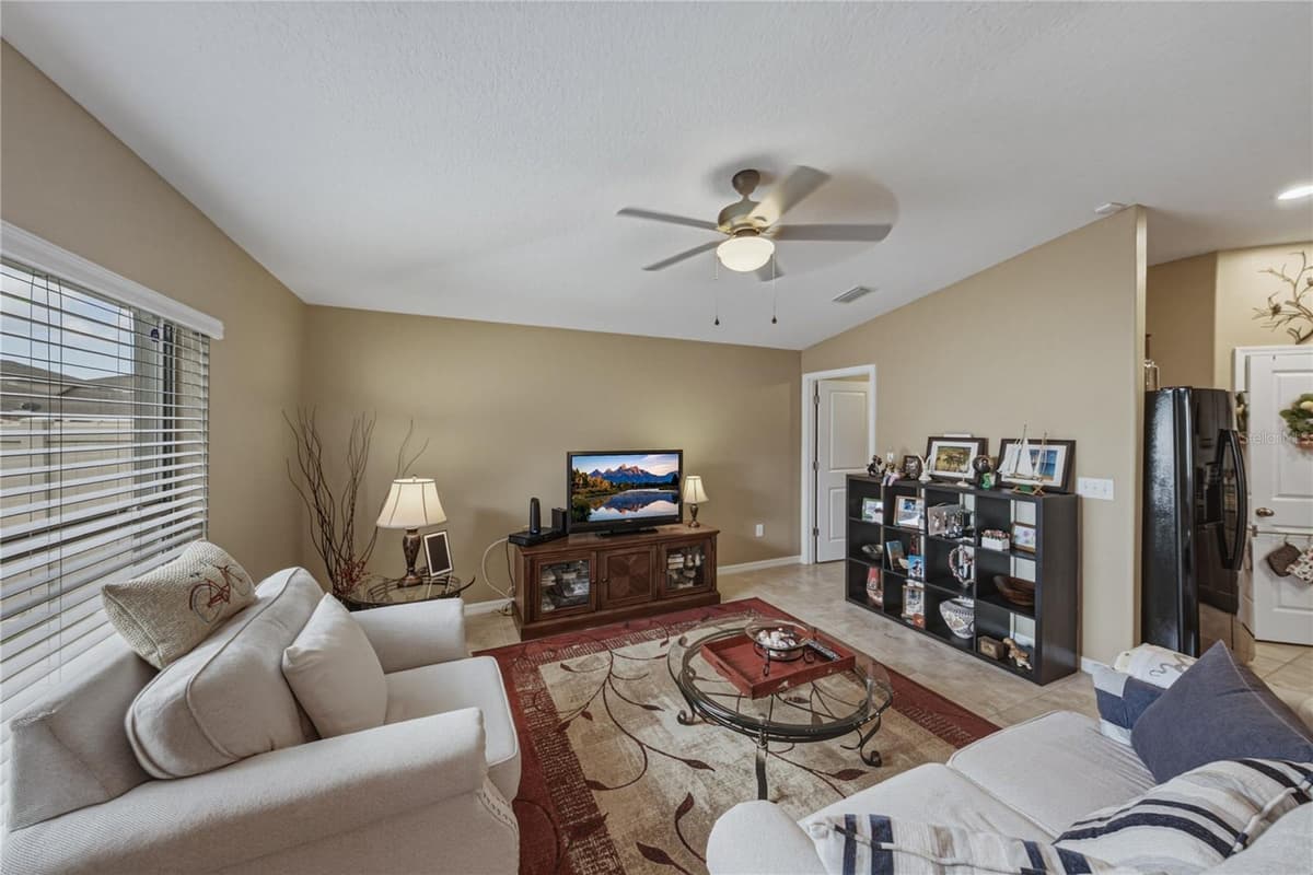 1613 REDMOND BROOK LANE — photo 4 of 28