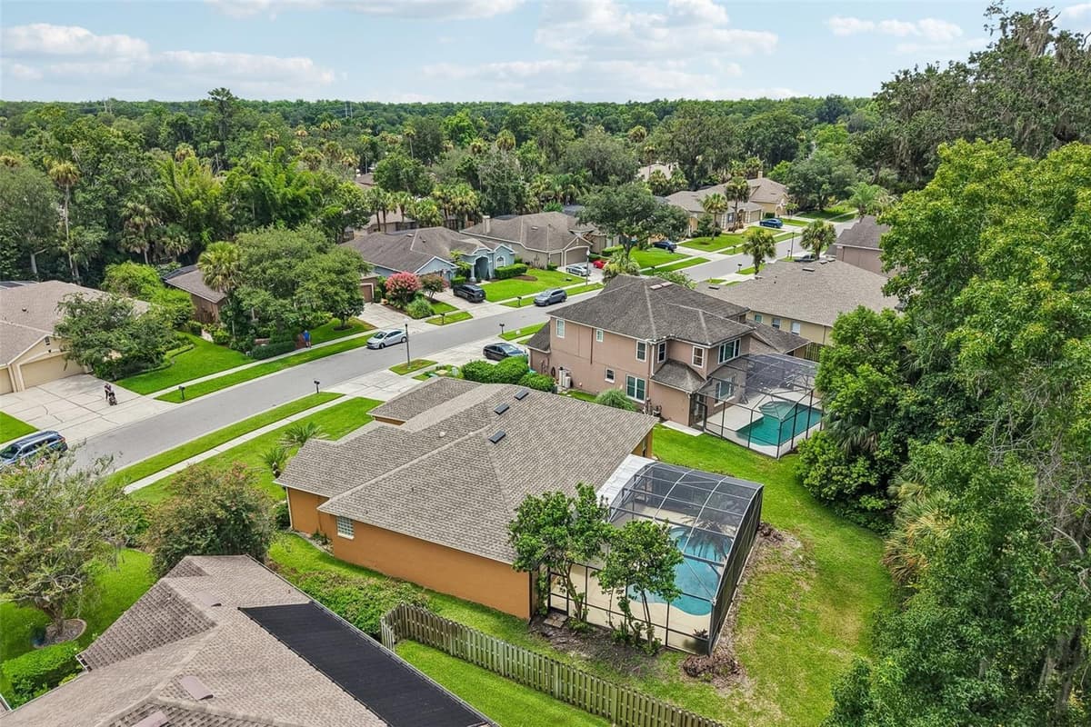 1016 WINDING WATERS CIRCLE — photo 35 of 46