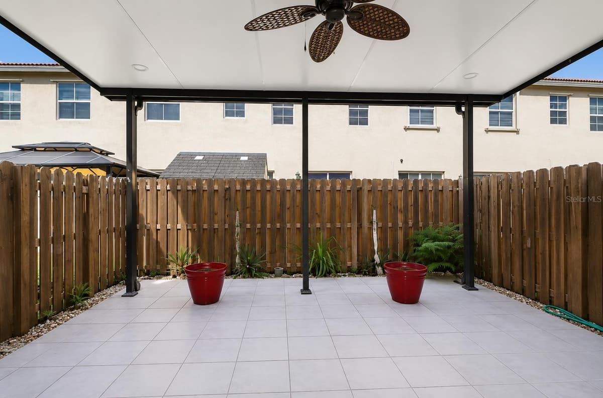 1452 SE 24TH AVE — photo 11 of 21