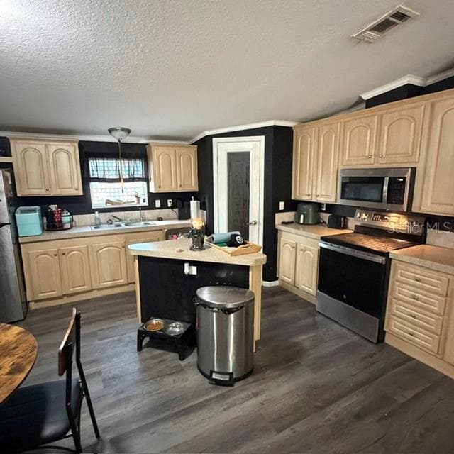 7651 DERBY OAKS DRIVE — photo 11 of 16