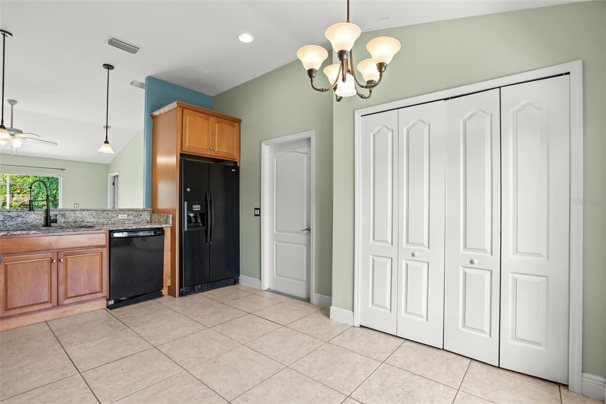 2063 MONTEREY DRIVE — photo 7 of 36