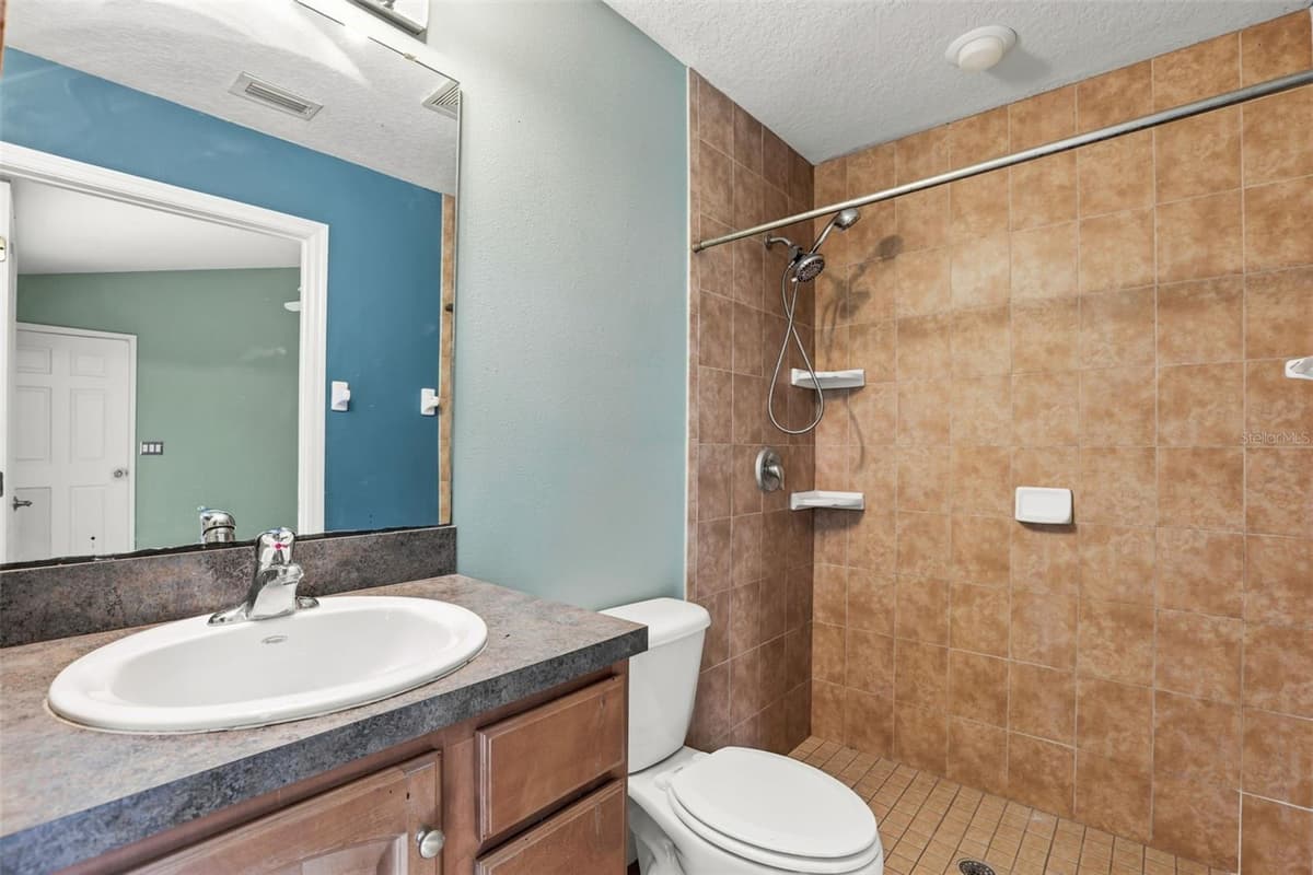2063 MONTEREY DRIVE — photo 17 of 36
