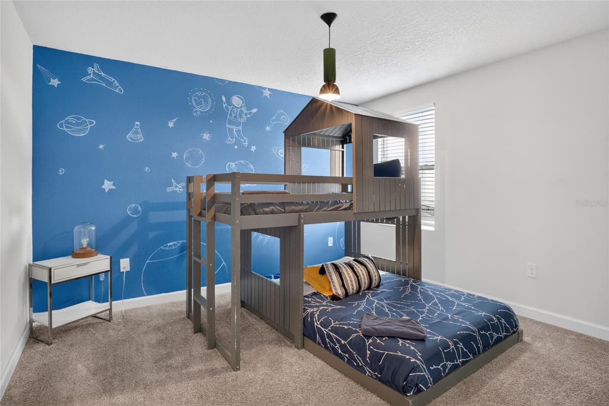 4536 TARGET BOULEVARD — photo 43 of 73