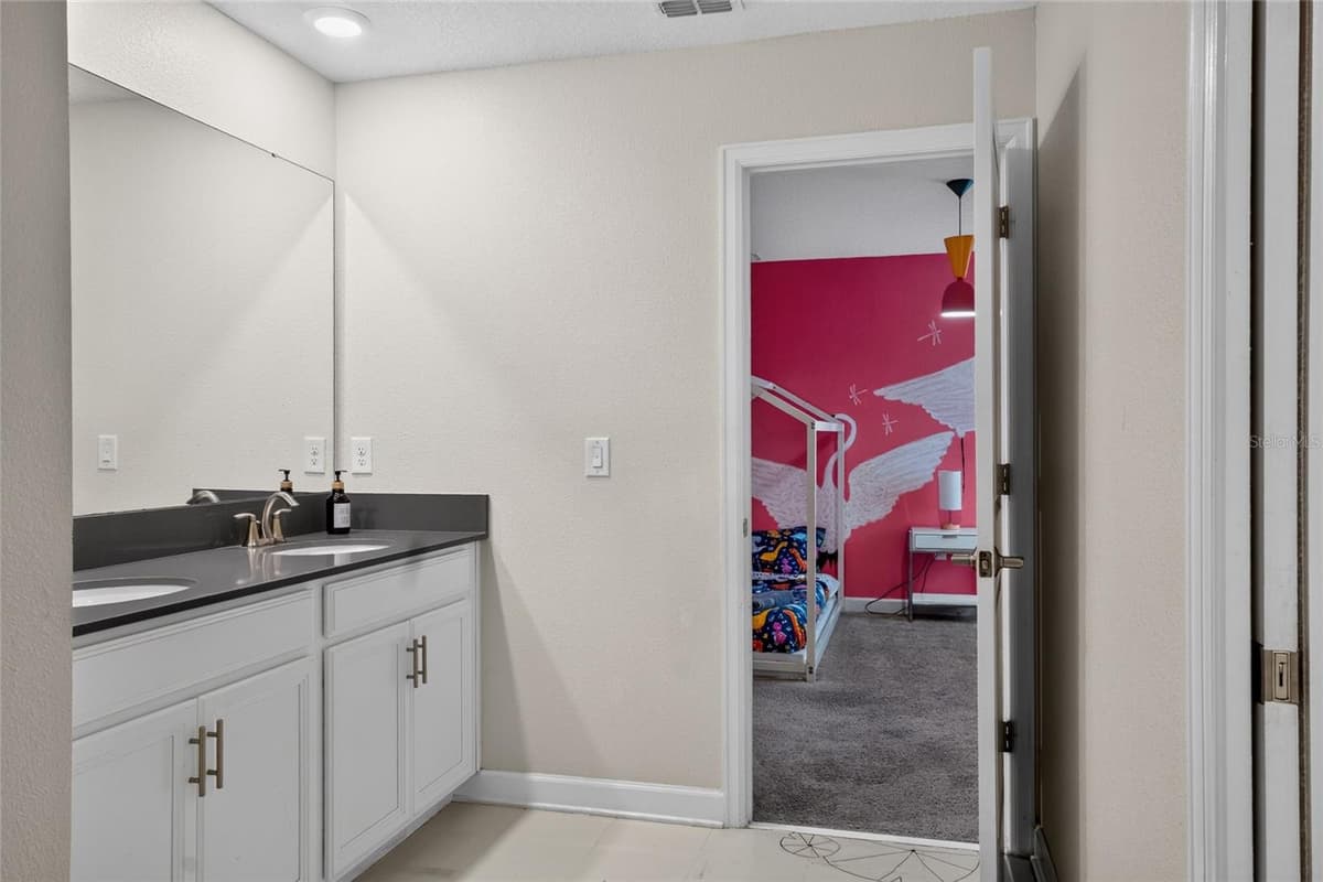 4536 TARGET BOULEVARD — photo 48 of 73