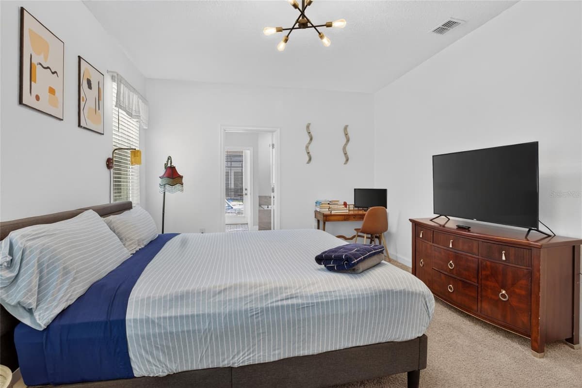 4536 TARGET BOULEVARD — photo 25 of 73