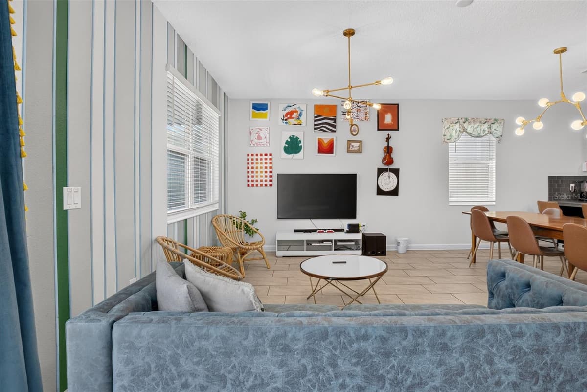 4536 TARGET BOULEVARD — photo 17 of 73