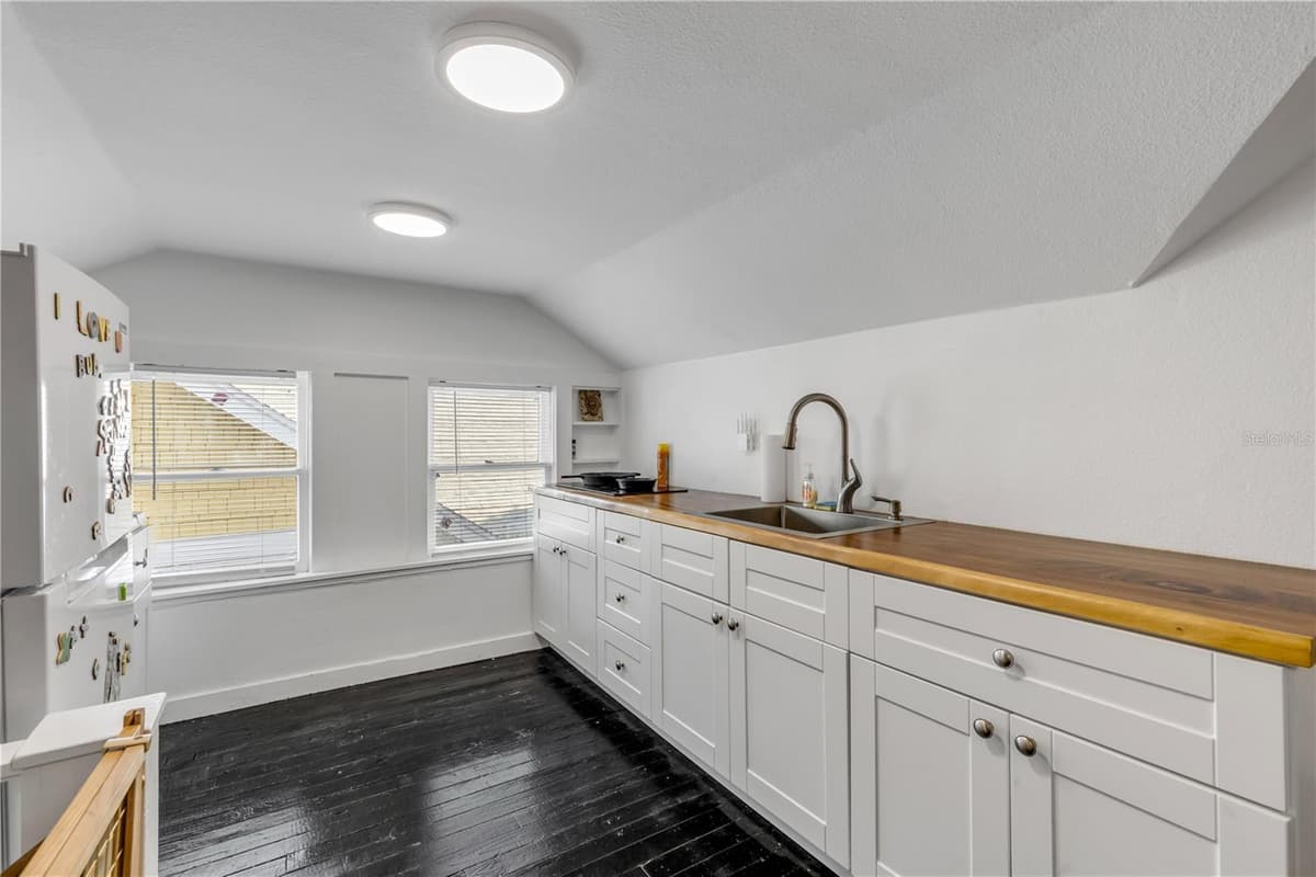 407 MAGNOLIA STREET — photo 31 of 63