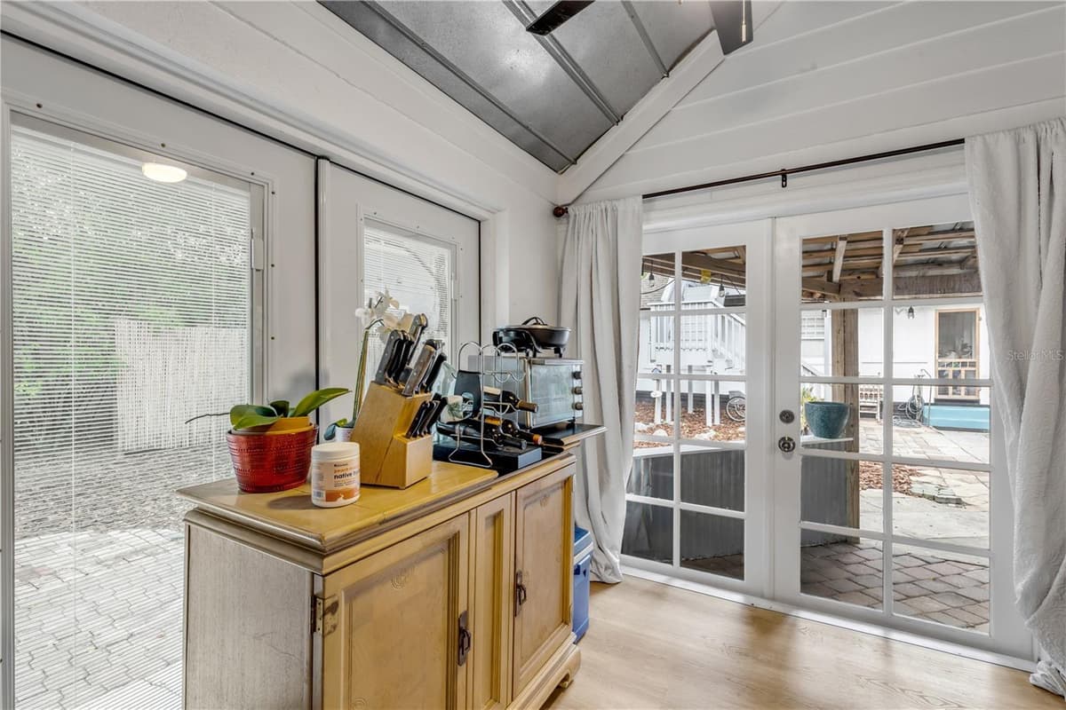 407 MAGNOLIA STREET — photo 45 of 63