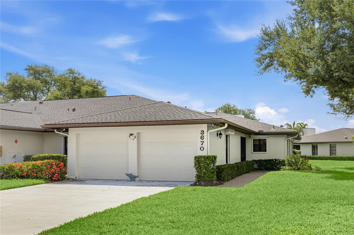 3670 GLENEAGLE DRIVE — photo 3 of 32