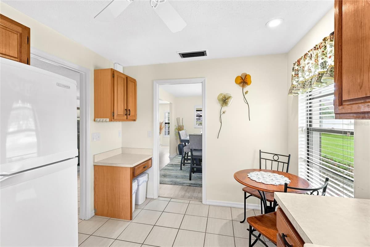 3670 GLENEAGLE DRIVE — photo 14 of 32